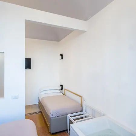 Guest house My Tiny Alchemy 4*